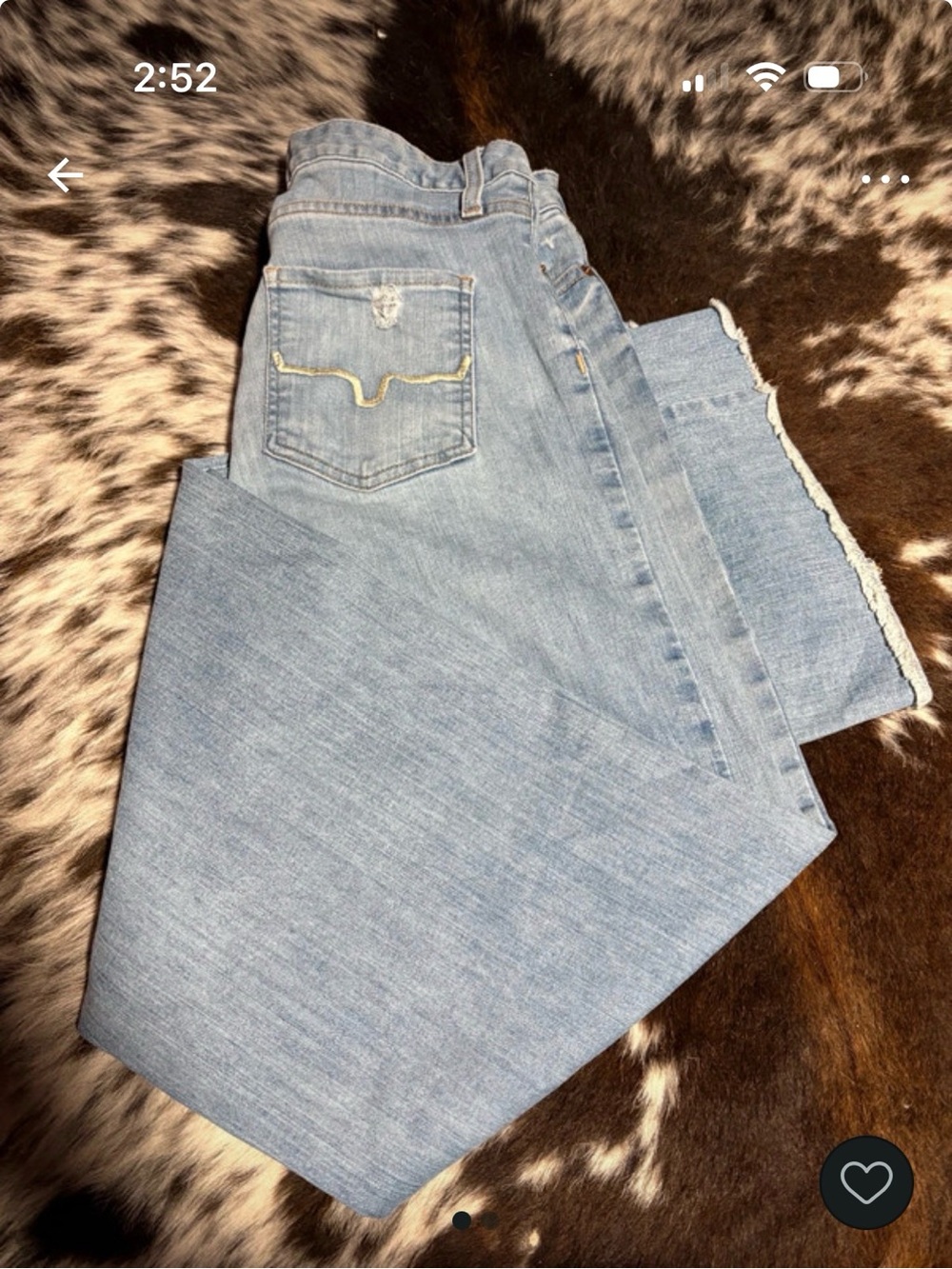 Kimes ranch Olivia’s Light Wash Women’s Jeans with Frayed Hem 6/36